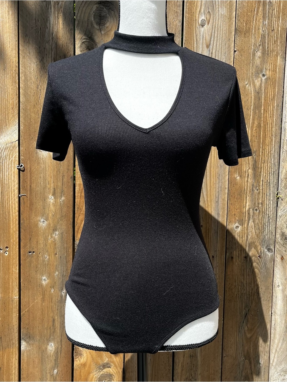 Forever 21 Black Ribbed Keyhole Mock Neck Short Sleeve Bodysuit Accepting Offers